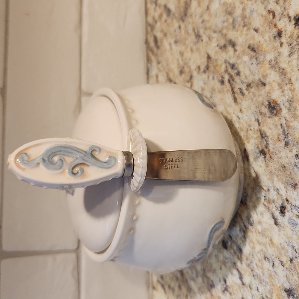 Coastal Seashell Covered Dish With Spreader - Picture 2 of 10